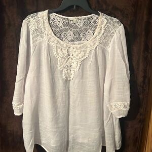 Zac & Rachel white, lace boho blouse